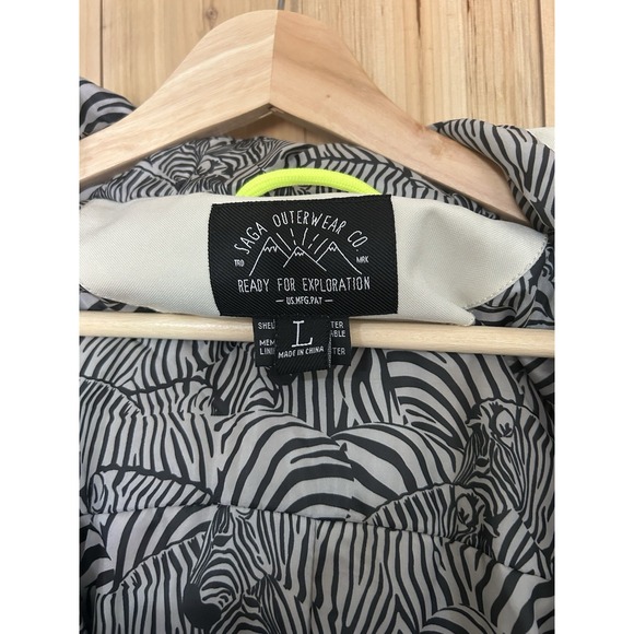 Saga Outerwear Co Ski Coat Jacket Zebra Print Fur Hood Large Outdoor Coat Retro - Picture 4 of 16